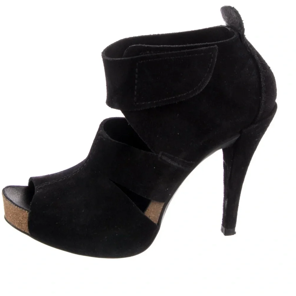 Pedro Garcia Charlie Women's Black Suede Peep Toe Cut Out Booties Size 40 1/2 - Picture 1 of 9